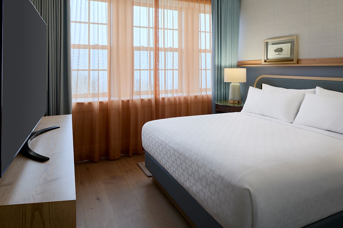 One-Bedroom-Suite-Room